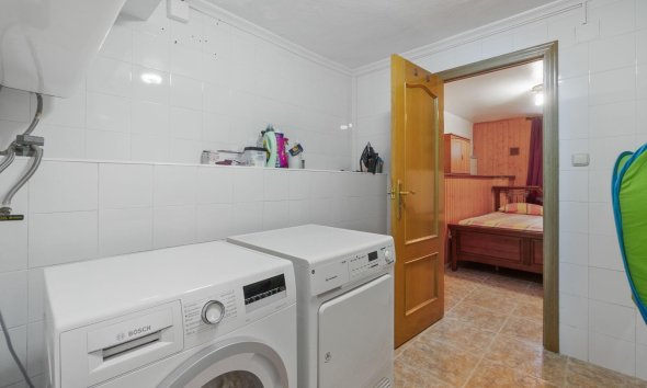 Resale - Villa - Torrevieja - Los balcones