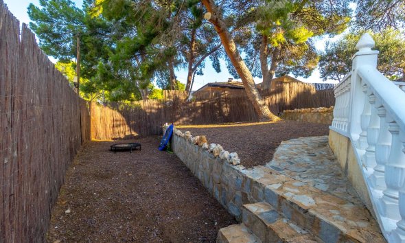 Resale - Villa - Torrevieja - Los balcones