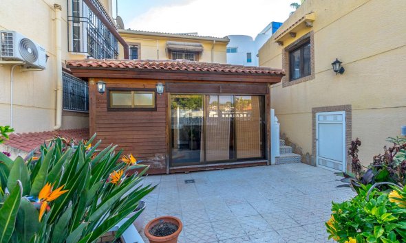 Resale - Villa - Torrevieja - Los balcones