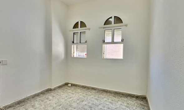 Resale - Apartment - Orihuela Costa - Playa Flamenca