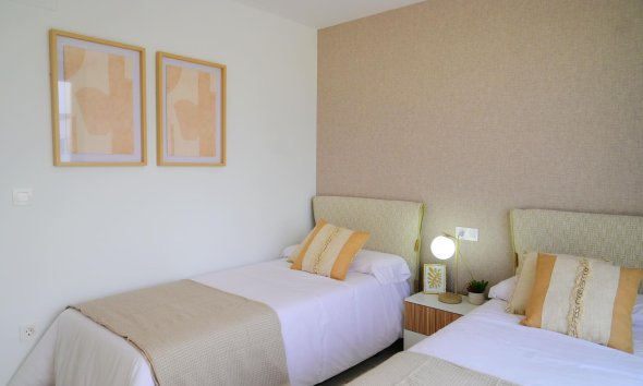 Obra nueva - Adosado - Dolores - polideportivo