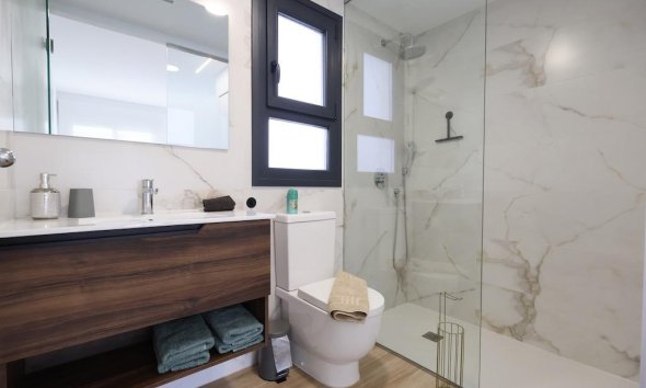 Resale - Apartment - Orihuela Costa - Villamartín-Las Filipinas