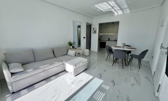 Resale - Apartment - Orihuela Costa - Playa Flamenca