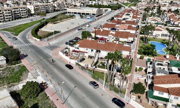 Resale - Apartment - Orihuela Costa - Playa Flamenca