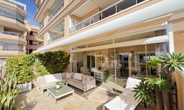 Resale - Apartment - Orihuela Costa - Villamartin