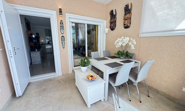 Resale - Apartment - Orihuela Costa - Villamartin