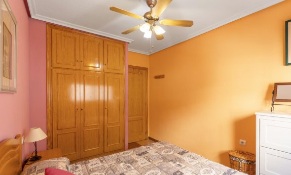 Resale - Apartment - Torrevieja - La Mata