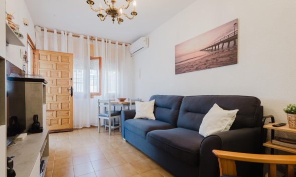 Resale - Bungalow - Torrevieja - playa de los naufragos