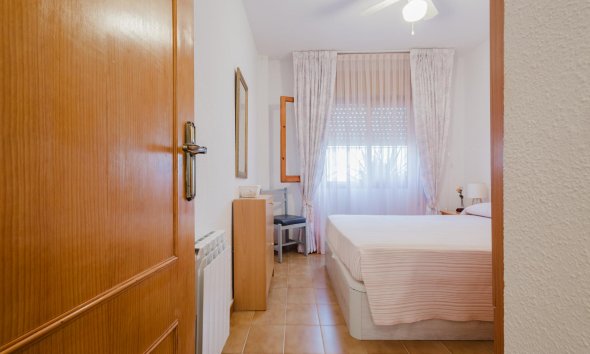 Resale - Bungalow - Torrevieja - playa de los naufragos