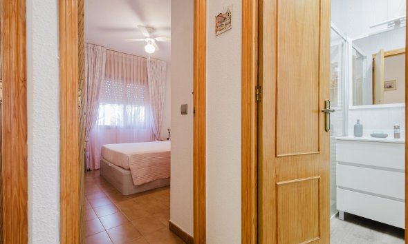 Resale - Bungalow - Torrevieja - playa de los naufragos