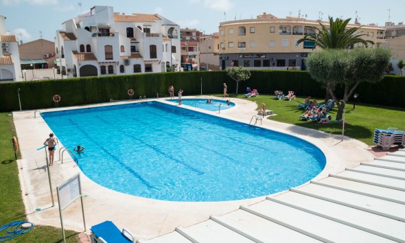 Resale - Bungalow - Torrevieja - playa de los naufragos