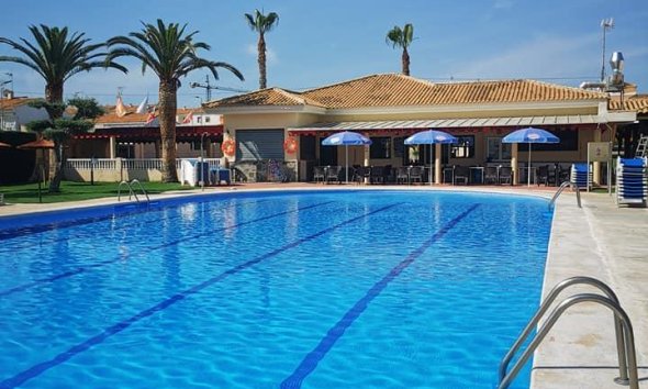 Resale - Bungalow - Torrevieja - playa de los naufragos
