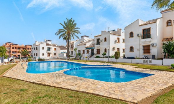 Resale - Apartment - Orihuela Costa - Villamartín