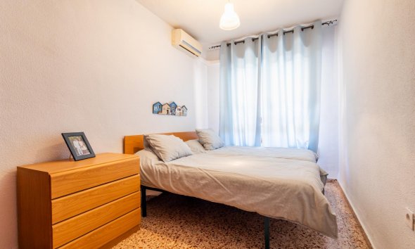 Resale - Apartment - Torrevieja - playa de los naufragos