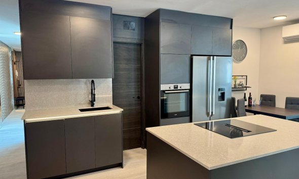 Resale - Apartment - Torrevieja - CLUB NAUTICO TORREVIEJA