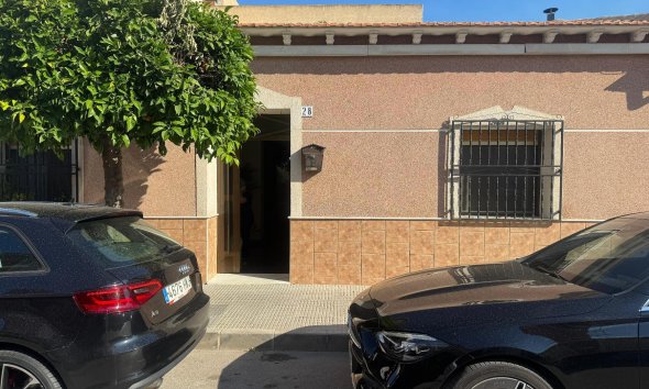 Resale - Villa - Benejúzar