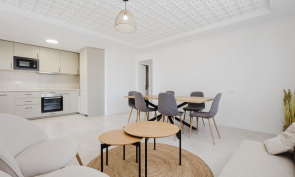 Resale - Apartment - Torrevieja - Playa del Acequión