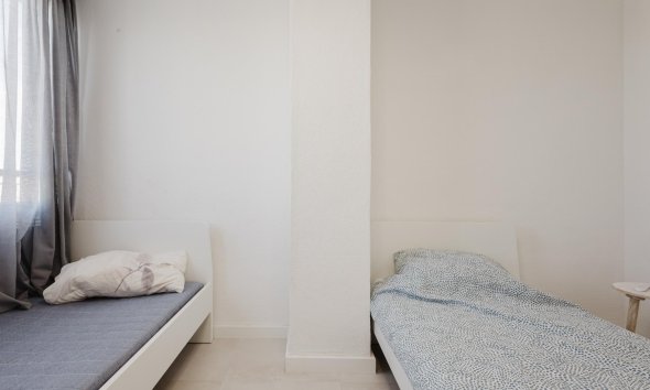 Resale - Apartment - Torrevieja - Playa del Acequión