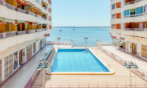 Resale - Apartment - Torrevieja - Playa del Acequión