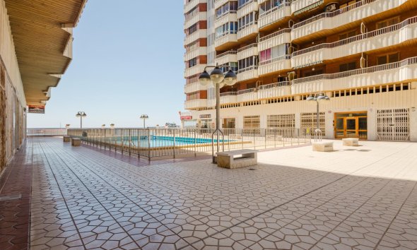Resale - Apartment - Torrevieja - Playa del Acequión