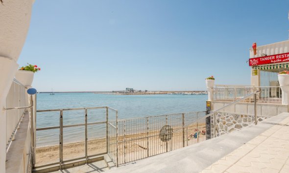 Resale - Apartment - Torrevieja - Playa del Acequión