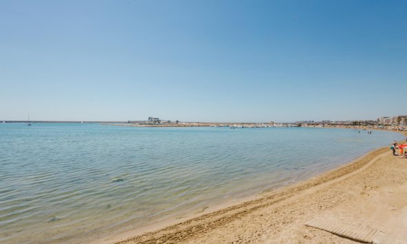 Resale - Apartment - Torrevieja - Playa del Acequión