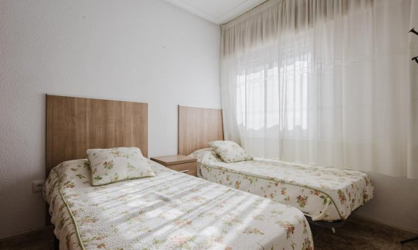 Resale - Apartment - Torrevieja - playa de los naufragos