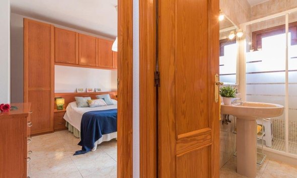 Resale - Villa - Orihuela Costa - La Zenia- Orihuela costa