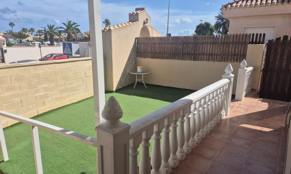 Resale - Villa - Orihuela Costa - La Zenia- Orihuela costa