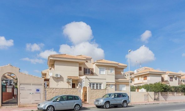 Resale - Villa - Orihuela Costa - La Zenia- Orihuela costa
