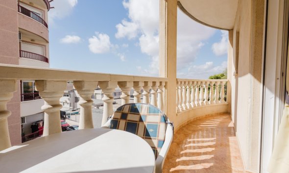 Resale - Apartment - Torrevieja - Parque de Las Naciones