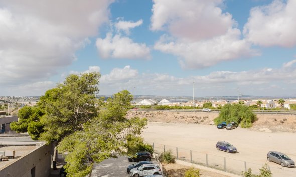 Resale - Apartment - Torrevieja - Parque de Las Naciones