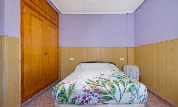 Resale - Apartment - Torrevieja - Parque de Las Naciones