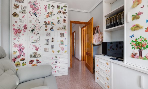 Resale - Apartment - Torrevieja - Parque de Las Naciones