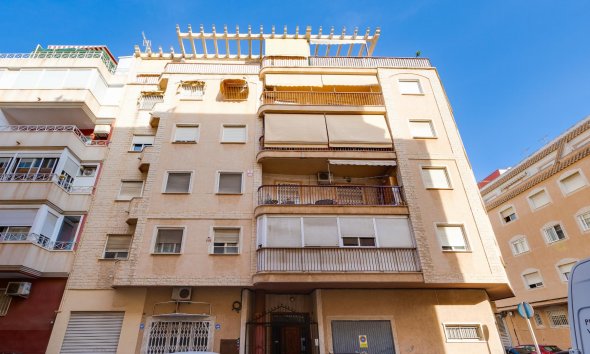 Resale - Apartment - Torrevieja - Parque de Las Naciones