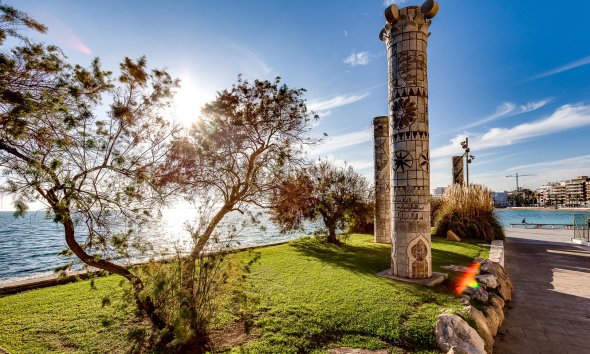 Resale - Apartment - Torrevieja - Parque de Las Naciones