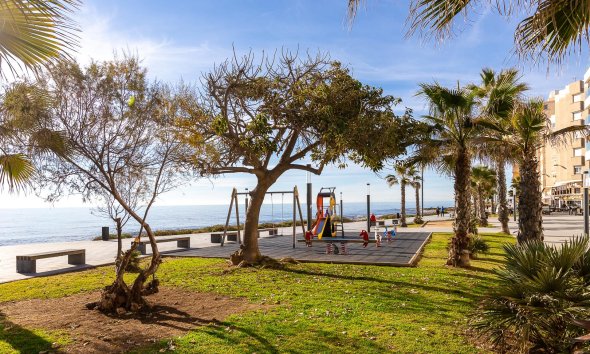 Resale - Apartment - Torrevieja - Parque de Las Naciones