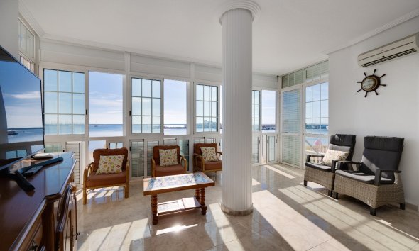 Resale - Apartment - Torrevieja - Playa del Acequión