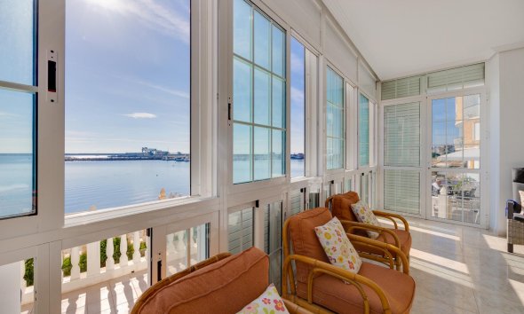 Resale - Apartment - Torrevieja - Playa del Acequión