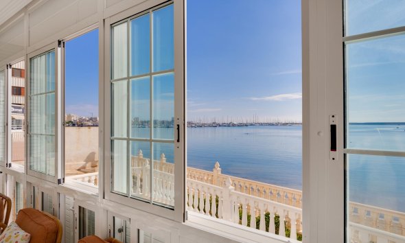 Resale - Apartment - Torrevieja - Playa del Acequión