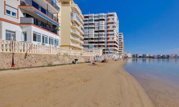 Resale - Apartment - Torrevieja - Playa del Acequión