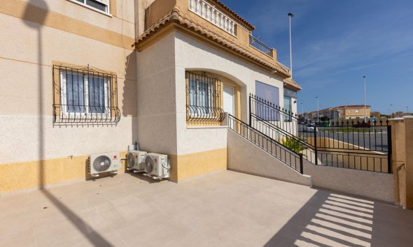 Long Term Rental - Bungalow - Torrevieja - Zona los Frutales