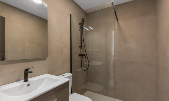 Long Term Rental - Bungalow - Torrevieja - Zona los Frutales