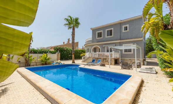 Resale - Villa - San Fulgencio
