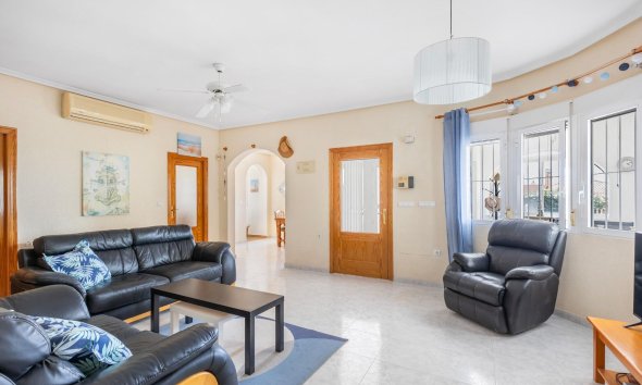 Resale - Villa - San Fulgencio