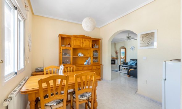 Resale - Villa - San Fulgencio