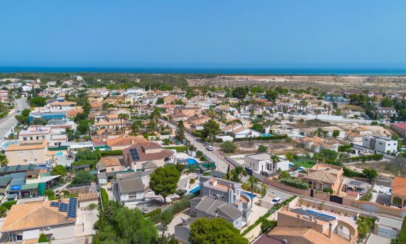 Resale - Villa - San Fulgencio