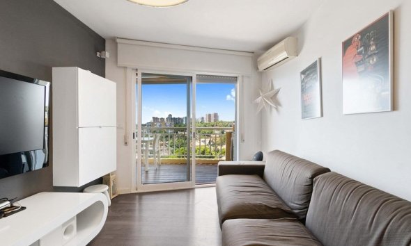 Resale - Apartment - Orihuela Costa - Campoamor