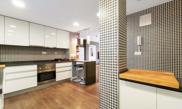 Resale - Apartment - Orihuela Costa - Campoamor