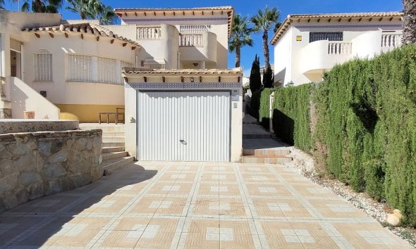 Resale - Villa - Las Ramblas Golf